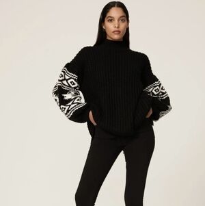 Sanchin + Babi Griffin Chunky Knit Sweater Size Medium Black Ivory Top